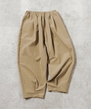 WEB限定 　タックテーパードパンツ  10分丈
