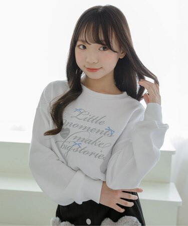 【puchily プチプラライン】ガーリーロゴトレーナー