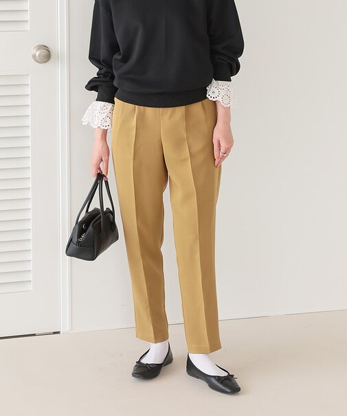 フロントタックイージーテーパードパンツ