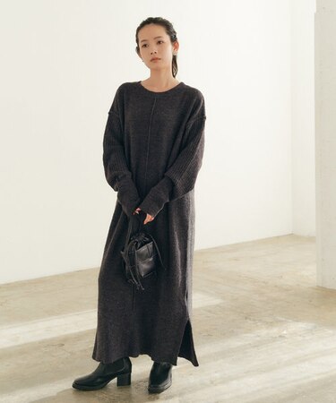リブ袖ロングニットワンピース