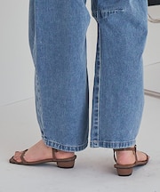 スクエアトゥナローサンダル