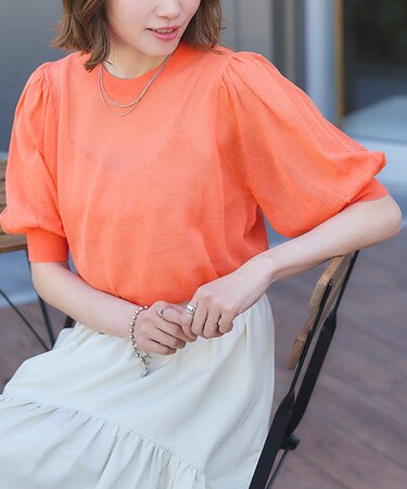 半袖シアーニットトップス