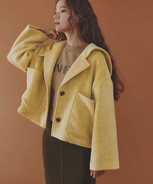 セーラーカラークロップドコート