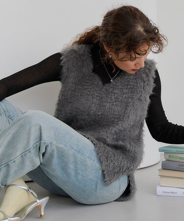 シャギー起毛Vネックベスト