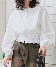 クルーネック裾シャーリングブラウス
