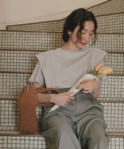 汗染み防止ラッフルスリーブTシャツ