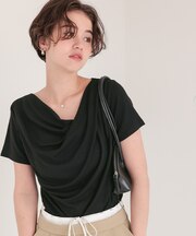 オフショルダーハーフスリーブTシャツ