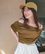 オフショルダーハーフスリーブTシャツ