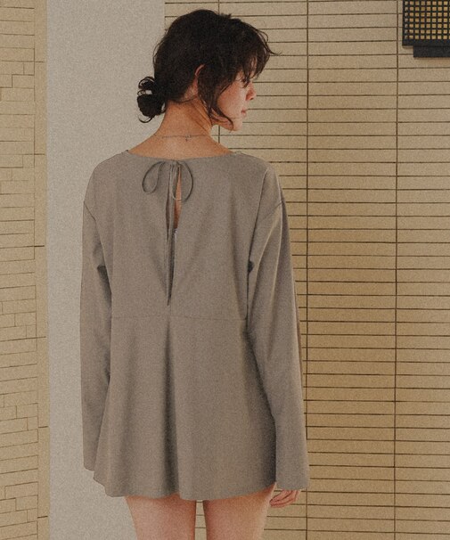 前後2wayペプラムデザイントップス/ラッシュガード