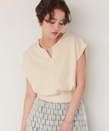 キーネックカットソーコンパクトトップス