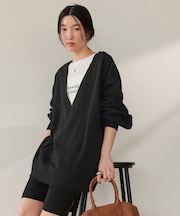 深Vネックサイドスリットスウェットプルオーバー