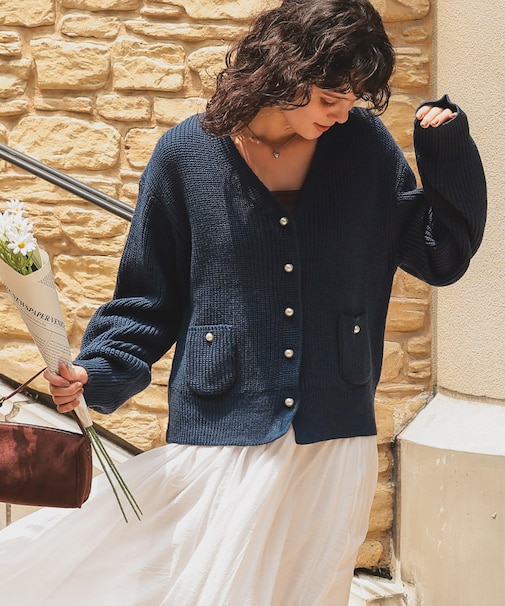 ポケット付きパールボタンニットカーディガン