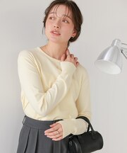 なめらか手触りカシミヤタッチクルーネックニット