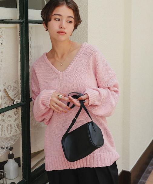 ルーズ深Vネックニットプルオーバー