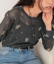 フラワーシアークルーネックトップス