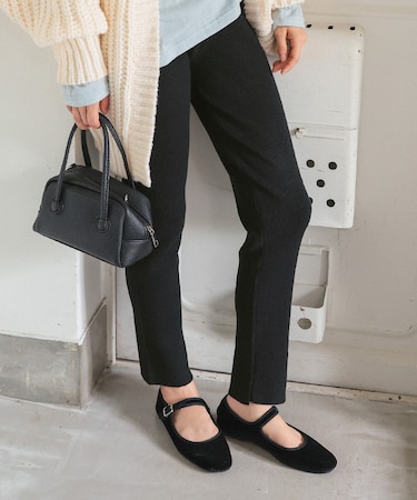 モチッとタッチリブニットレギンスパンツ