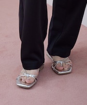 クロスデザイントングサンダル