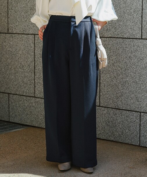 ストレッチ美脚タックワイドパンツ