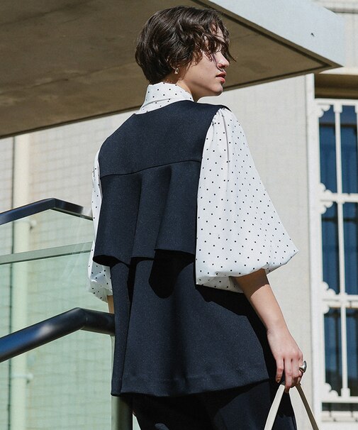 バックフレアAラインベスト