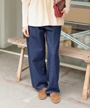 ストレートシルエットデニムパンツ