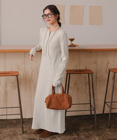 チョーカー付きリブワンピース