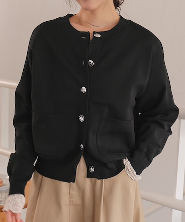 デザイン釦ポケットニットカーディガン