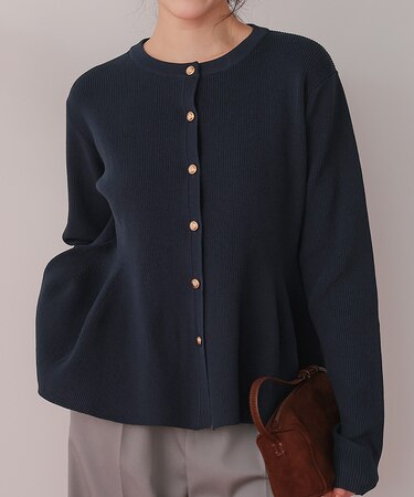 ゴールド釦ペプラムニットカーディガン