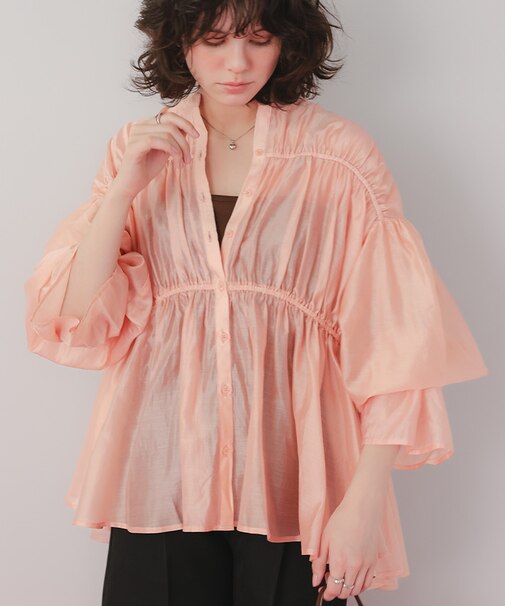 ティアードギャザーボリュームブラウス