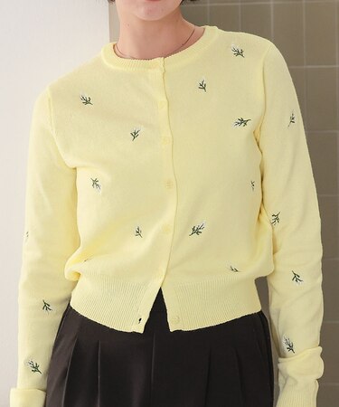 フラワー刺繍カーディガン