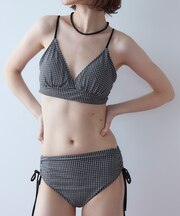 Vネックシンプルデザインビキニ/水着