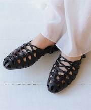 レースアップグルカサンダル