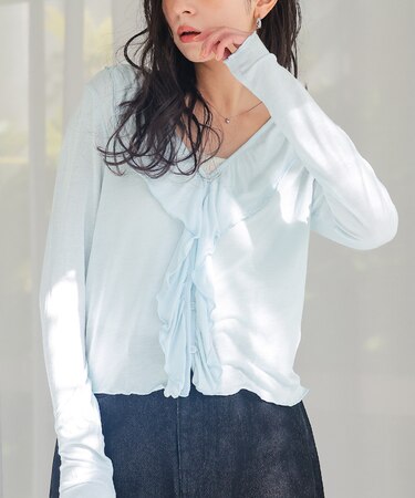 フリルデザインカットソートップス