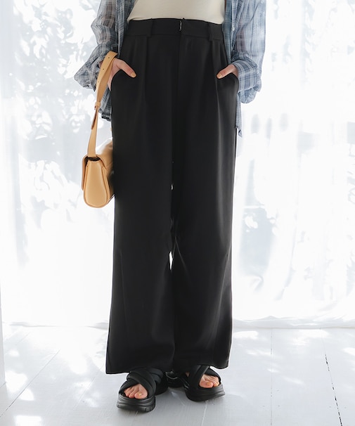 カーブシルエットスラックスパンツ