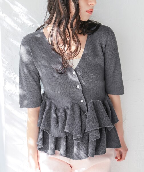 ハーフスリーブフリルヘムニットカーディガン