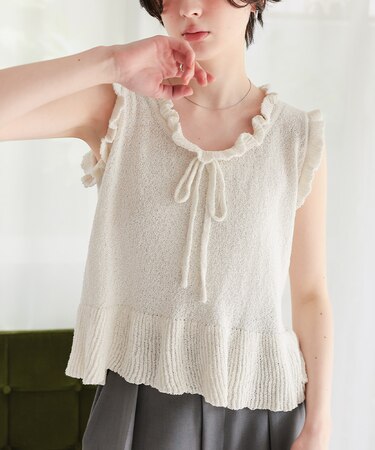 リボン付きフリルデザインノースリーブニット