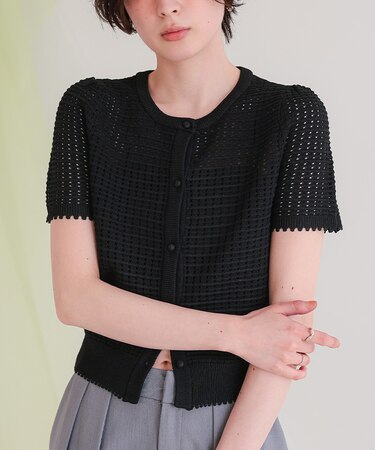 透かし編みハーフスリーブニット