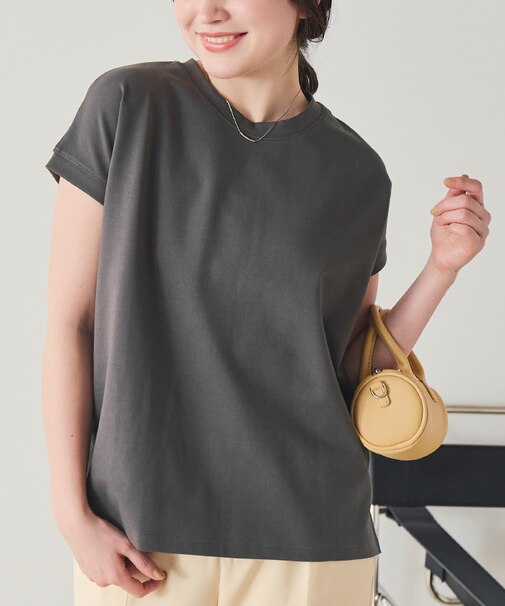 機能性カットソーフレンチスリーブトップス