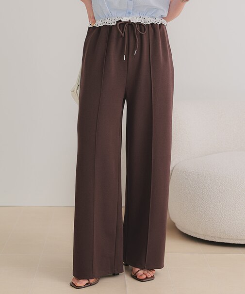 リラックスセンターシームストレートパンツ