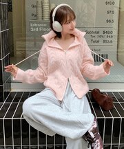 ケーブルニットパーカー
