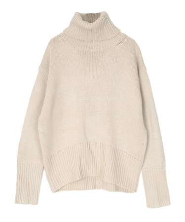 オーバータートルニット