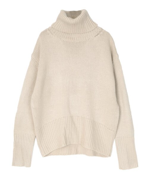 オーバータートルニット