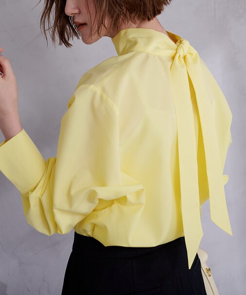 ボウタイブラウス