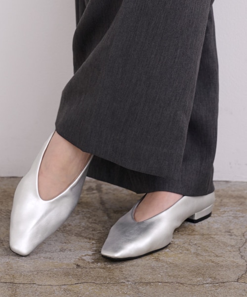 レディースのその他シューズ（シルバー）の通販｜&mall（アンドモール