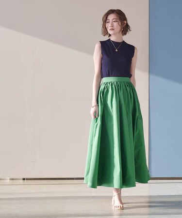 タフタボリュームギャザースカート
