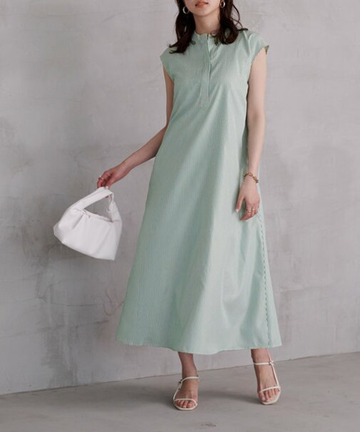 バンドカラーフレアロングワンピース