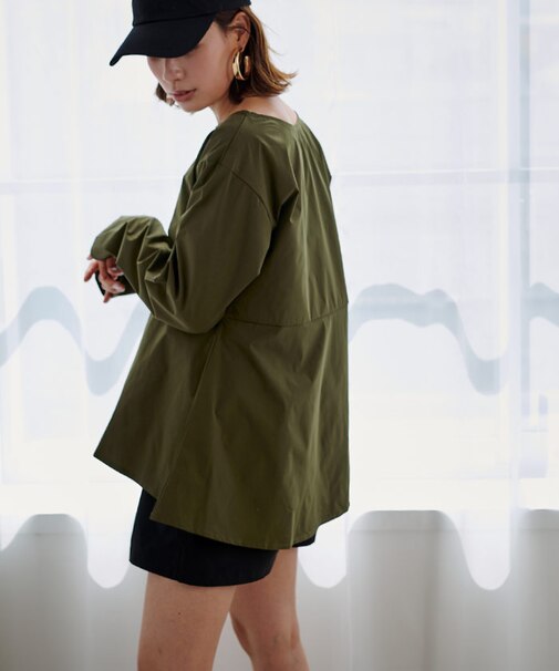 ペプラムデザイントップス/ラッシュガード