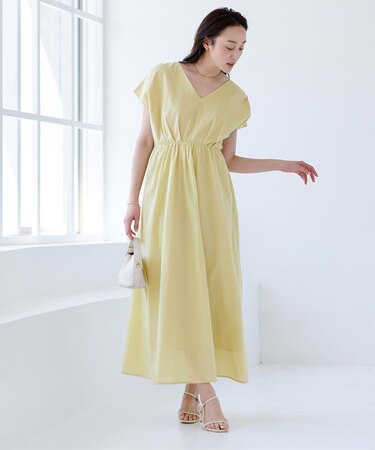 コットンVネックフレンチスリーブワンピース