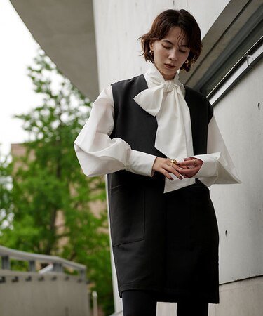 ディープVネックミニワンピース