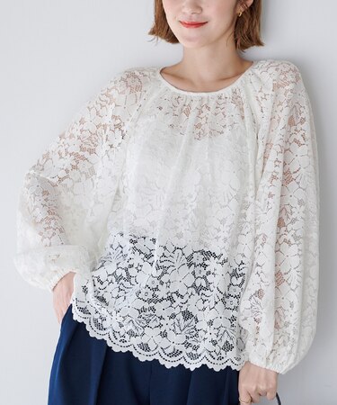 ボリュームスリーブスカラップレースブラウス