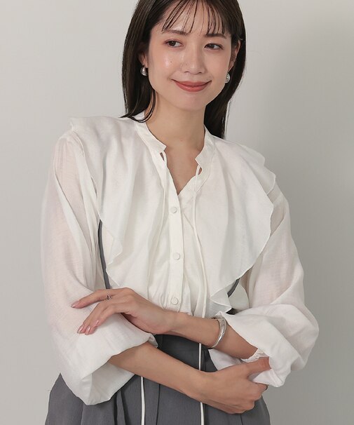 ラッフルデザインブラウス